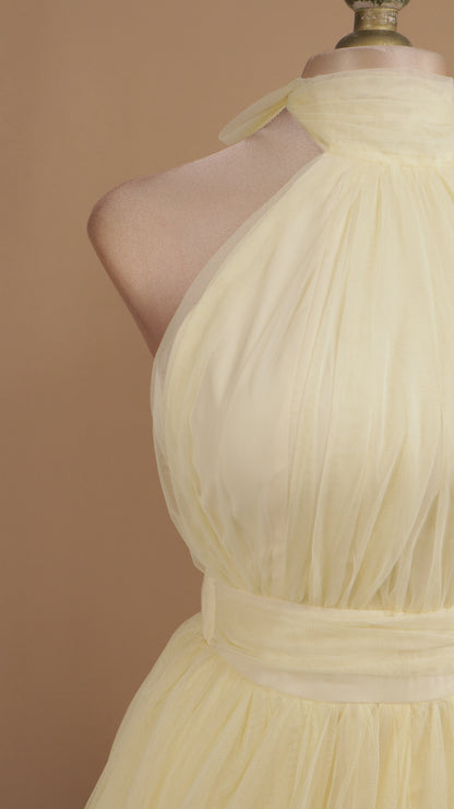 Vestido largo cuello halter de tull