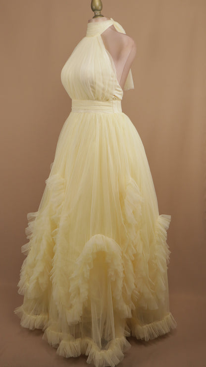 Vestido largo cuello halter de tull