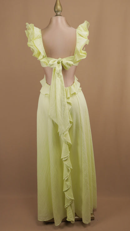 Vestido largo con escote en espalda y cintura