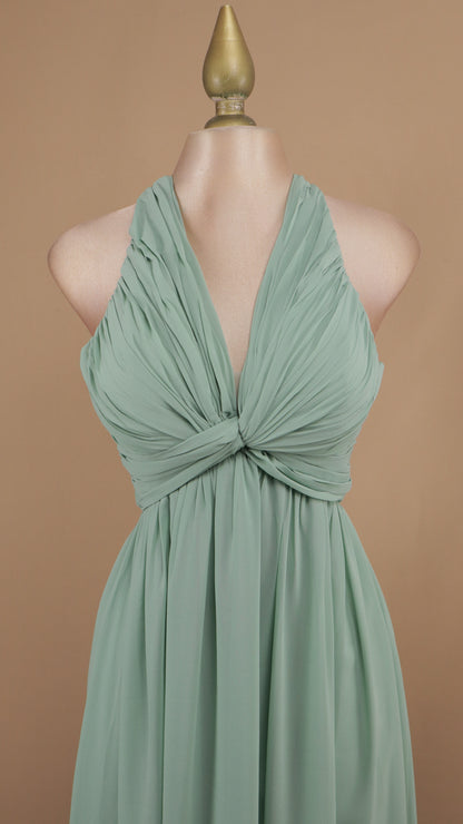 Vestido largo cuello halter con escote en la espalda