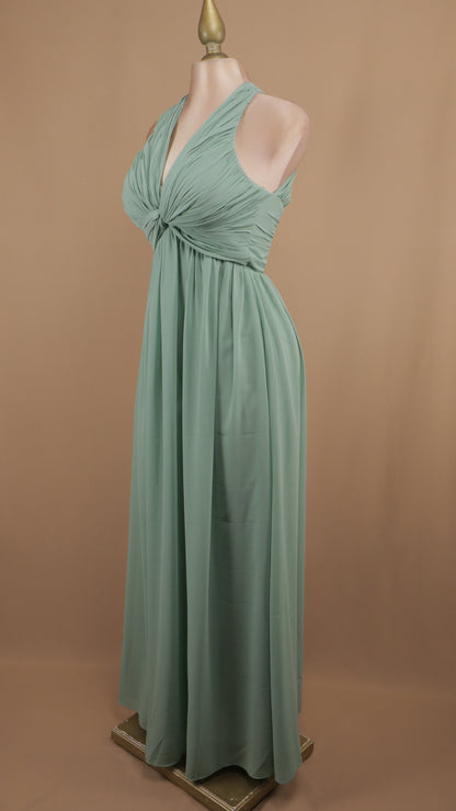 Vestido largo cuello halter con escote en la espalda