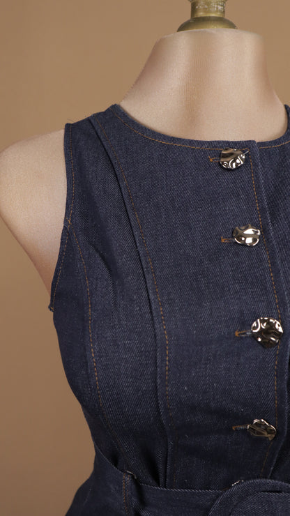 Vestido midi de mezclilla con cinto