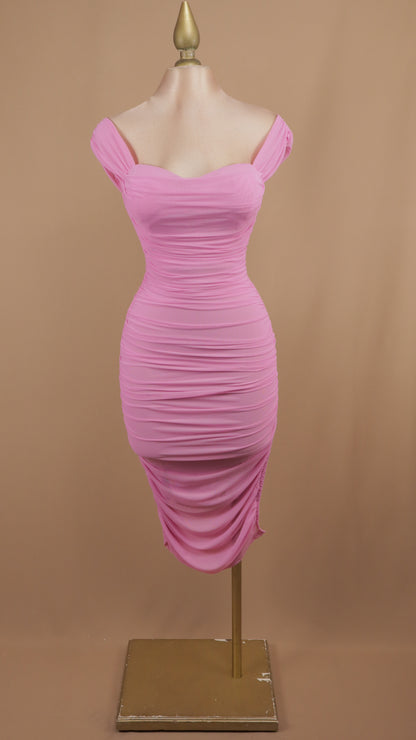 Vestido midi pegadito con abertura en pierna