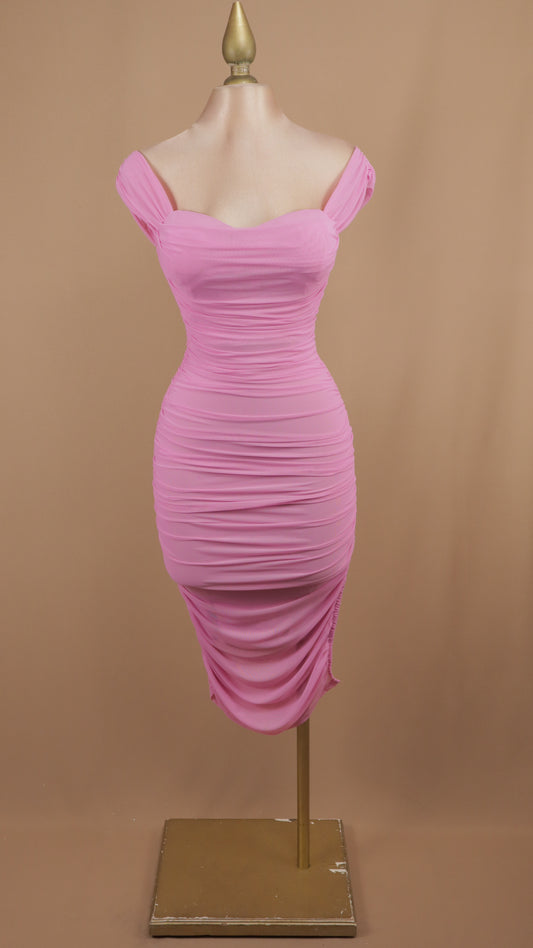 Vestido midi pegadito con abertura en pierna