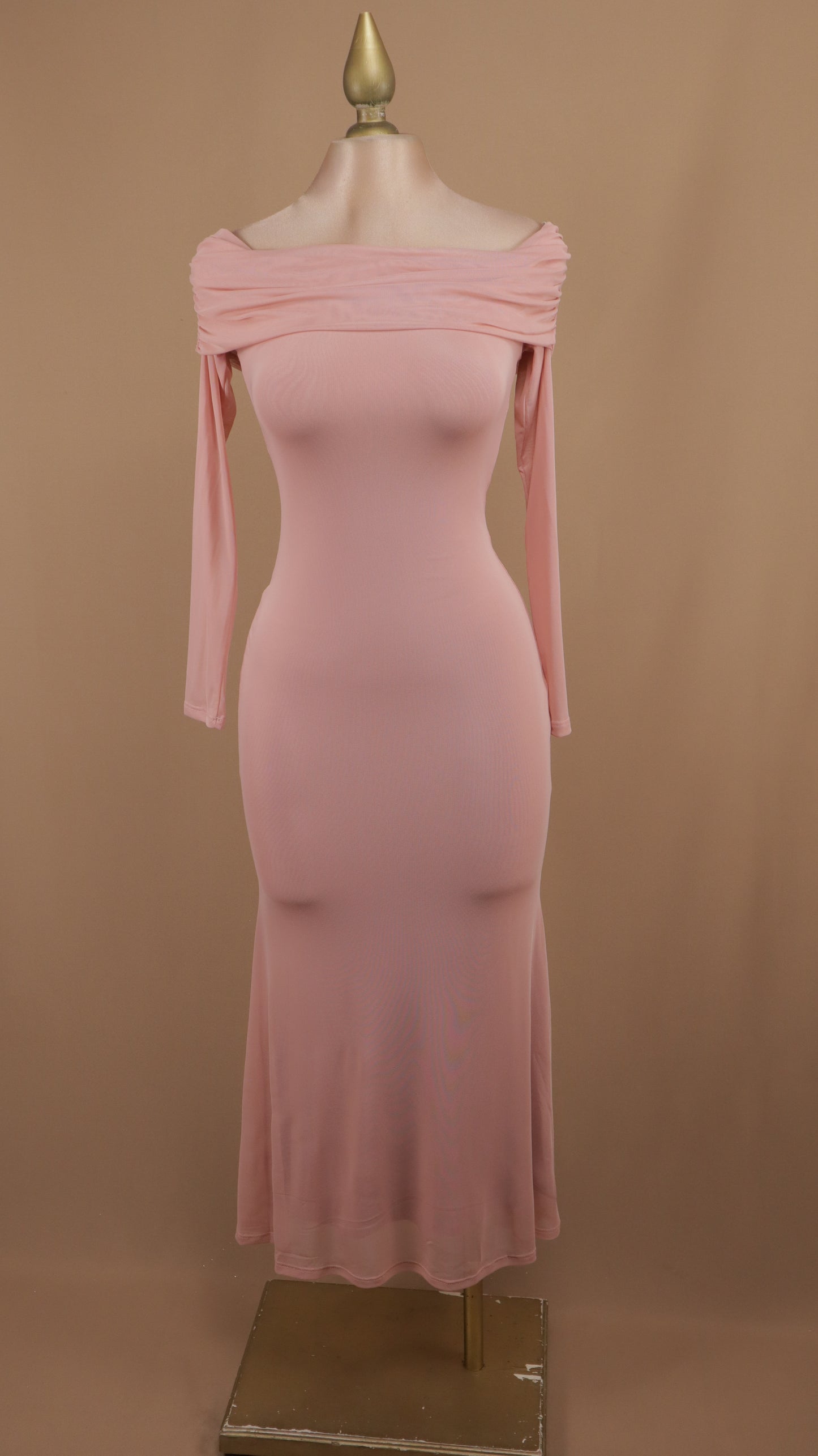 Vestido largo estraple manga larga