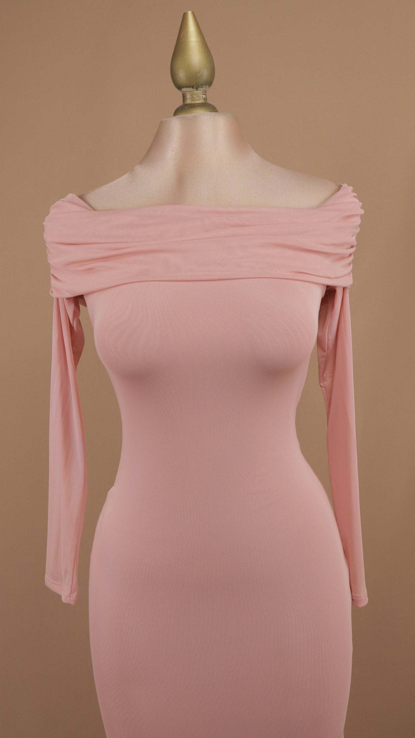 Vestido largo estraple manga larga