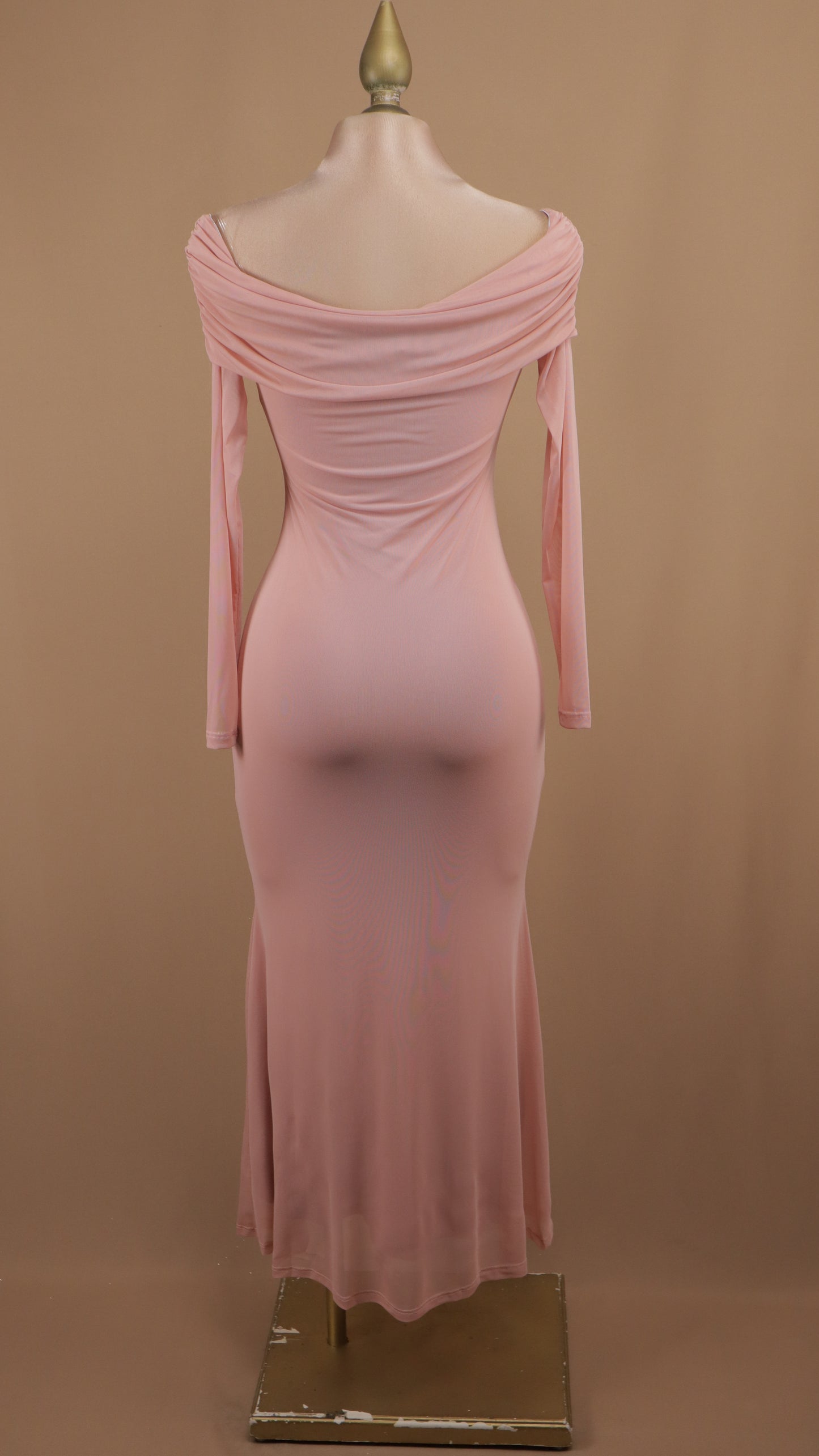 Vestido largo estraple manga larga