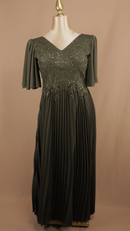 Vestido largo plus size con manga y aplicación