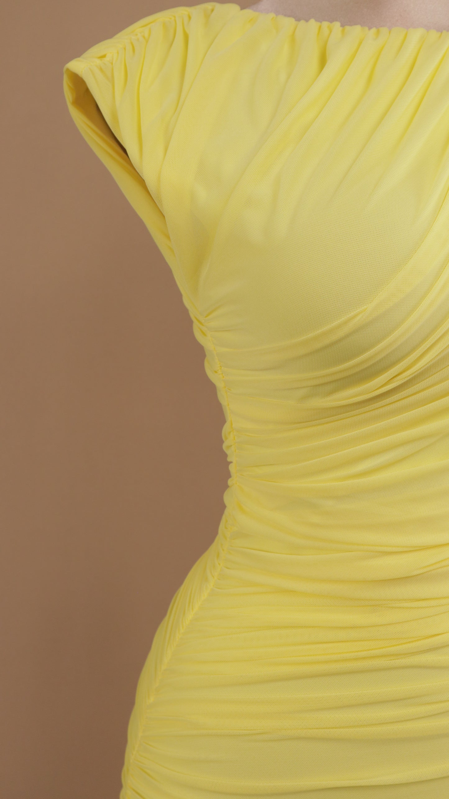 Vestido largo de maya plisado