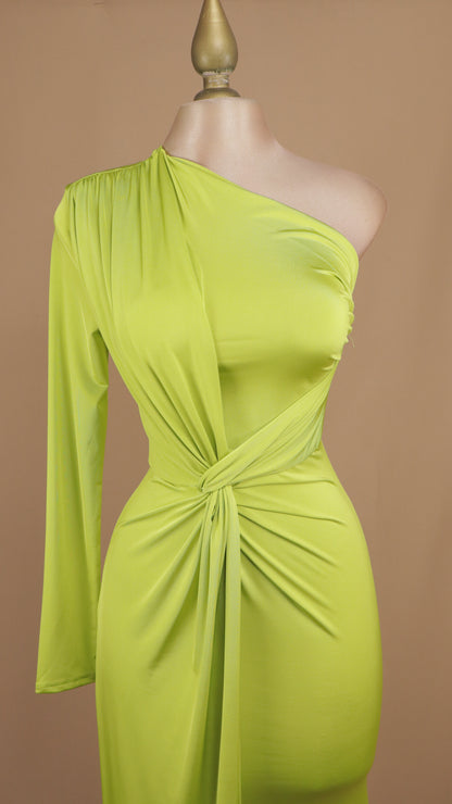Vestido largo asimétrico de licra