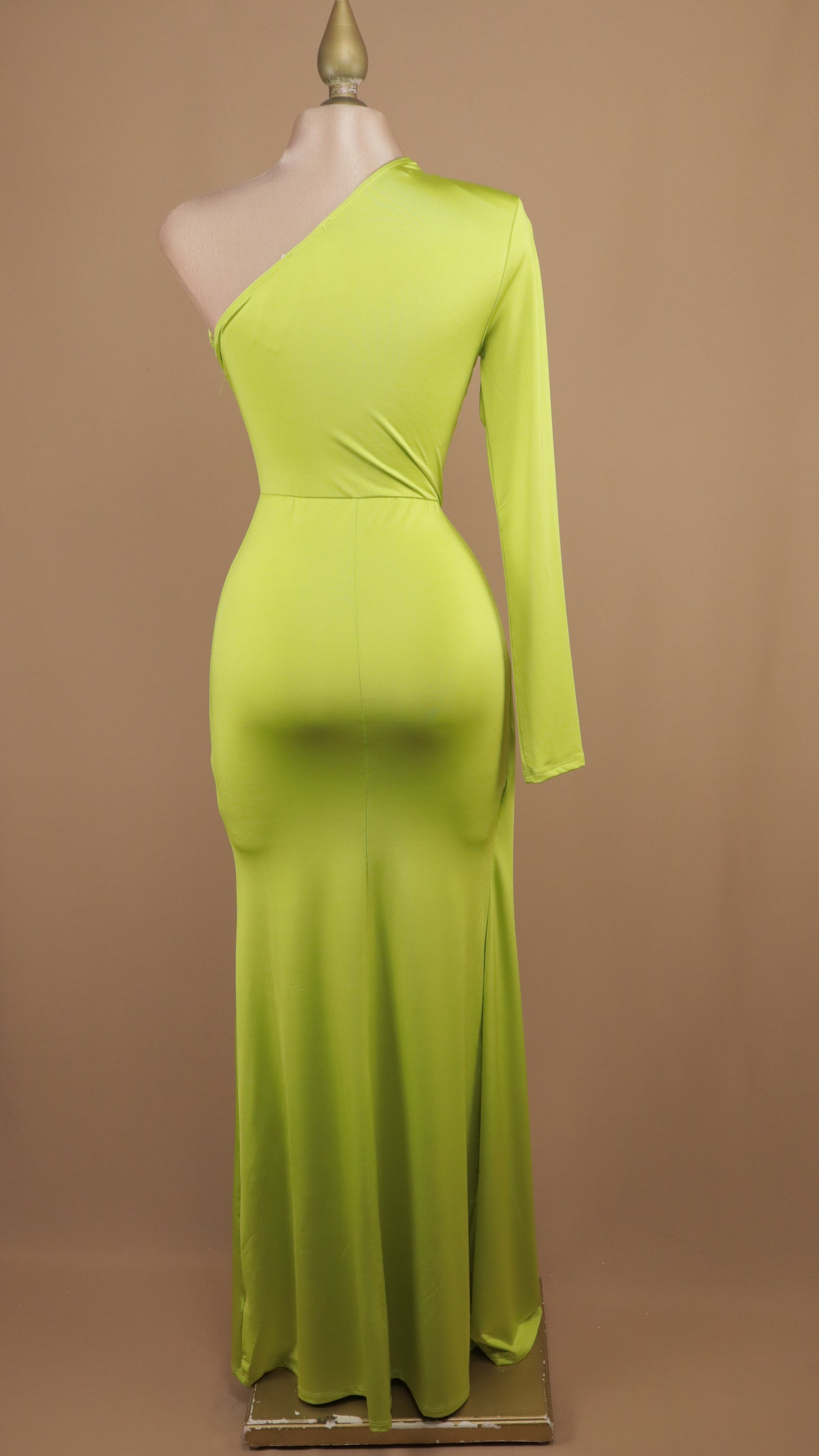 Vestido largo asimétrico de licra