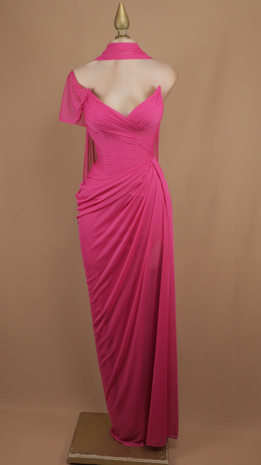 Vestido largo con plises y abertura en pierna