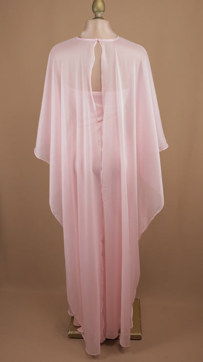 Vestido largo satinado con capa de chiffon