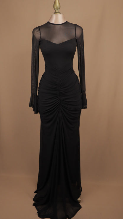 Vestido largo manga larga con pliegues en cintura