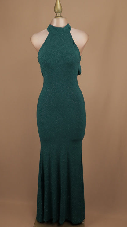 Vestido largo cuello halter con destellos