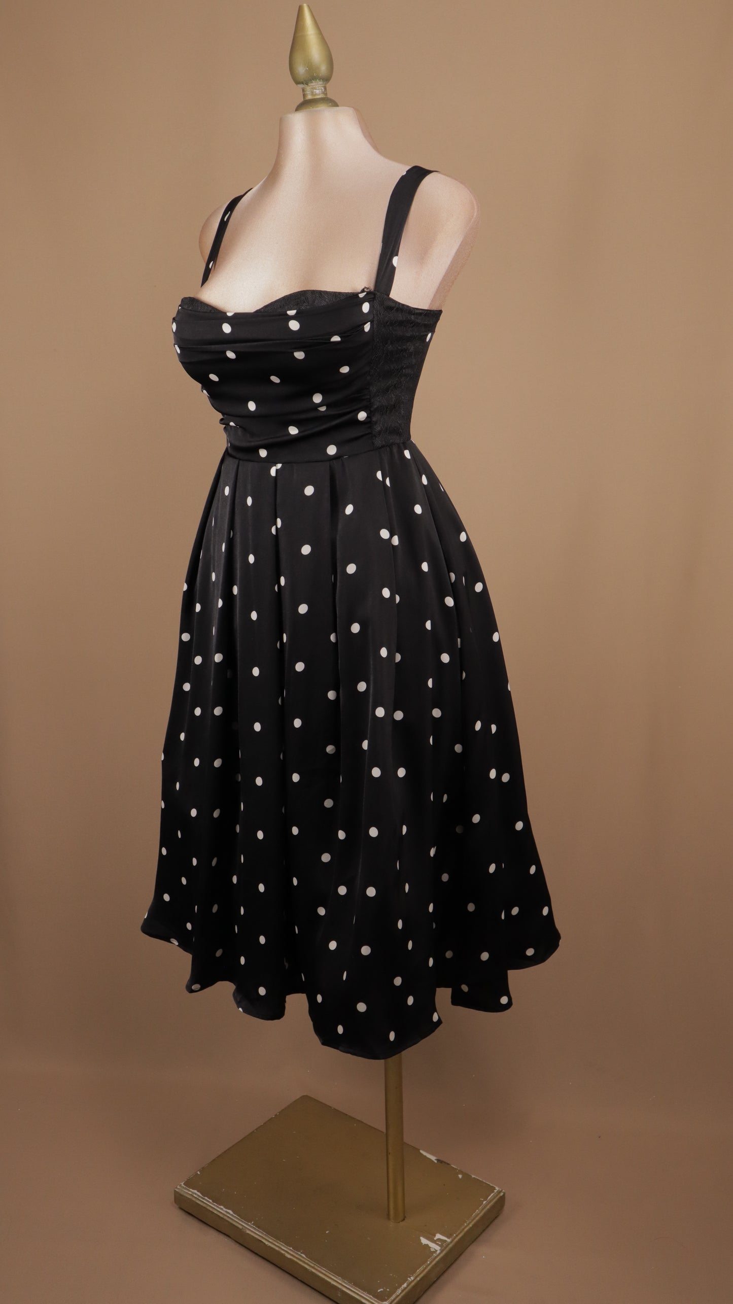 Vestido maxi boleado de tirantes