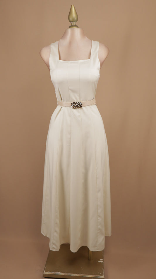 Vestido midi escote cuadrado con cinto