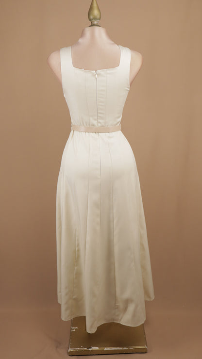 Vestido midi escote cuadrado con cinto