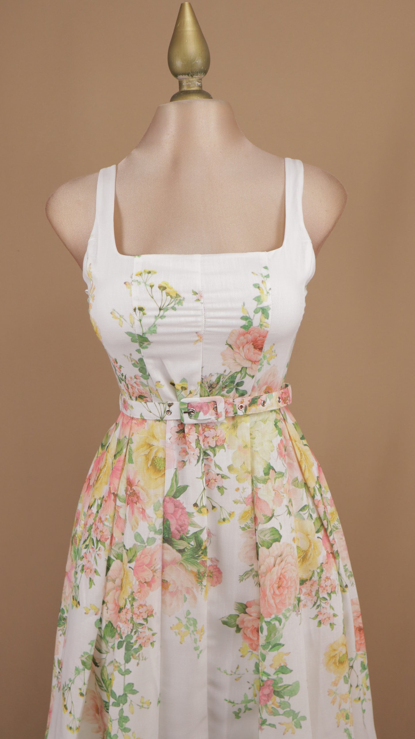 Vestido midi estampado escote cuadrado
