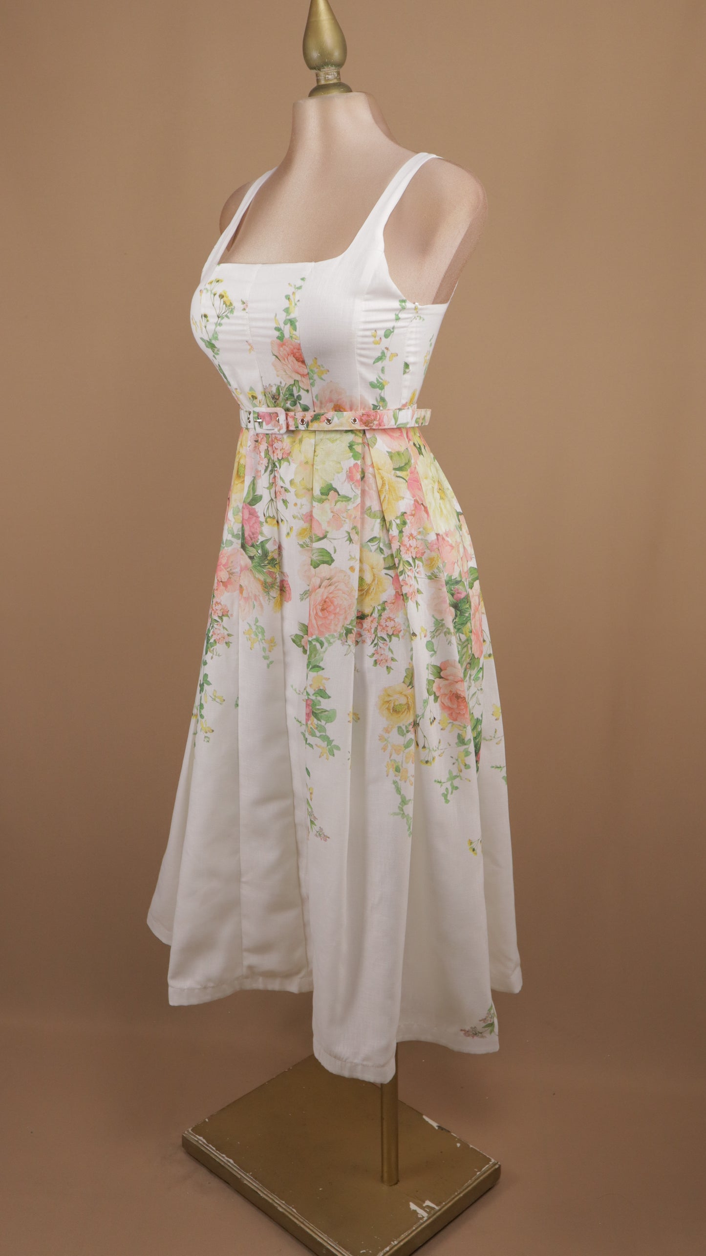 Vestido midi estampado escote cuadrado