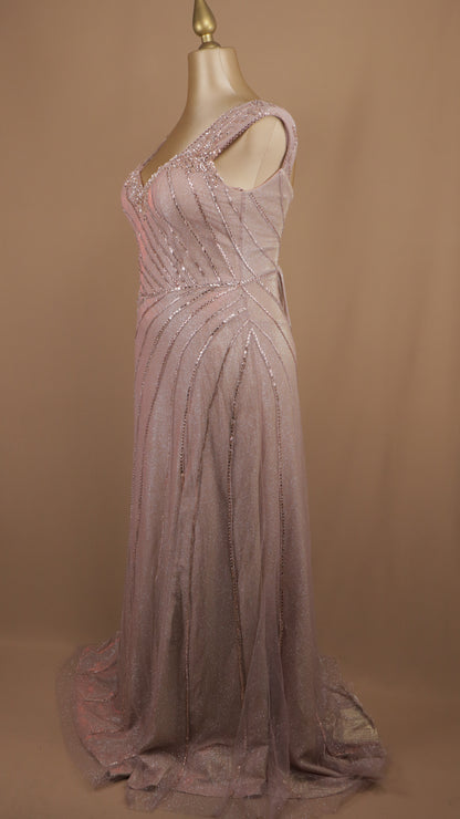 Vestido largo plus size con aplicación y destellos