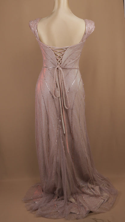 Vestido largo plus size con aplicación y destellos