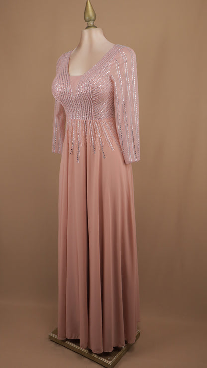 Vestido largo manga larga con aplicación y en línea A
