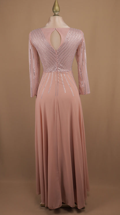 Vestido largo manga larga con aplicación y en línea A