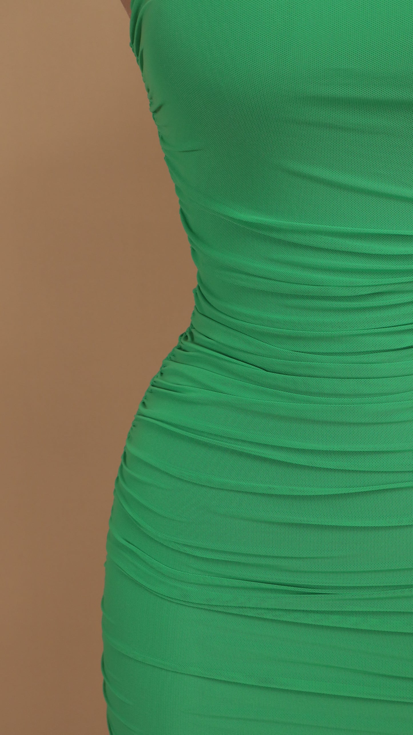Vestido maxi plisado sensual