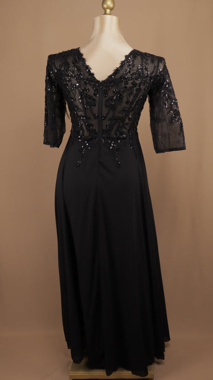 Vestido largo plus size con aplicacion y manga