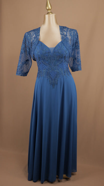 Vestido largo plus size con torerita y aplicacion
