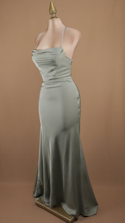 Vestido largo satinado con agujetas en la espalda