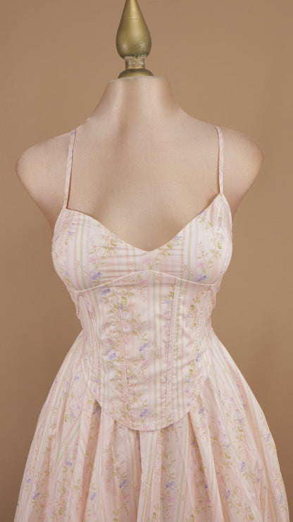 Vestido midi estampado de tirantes