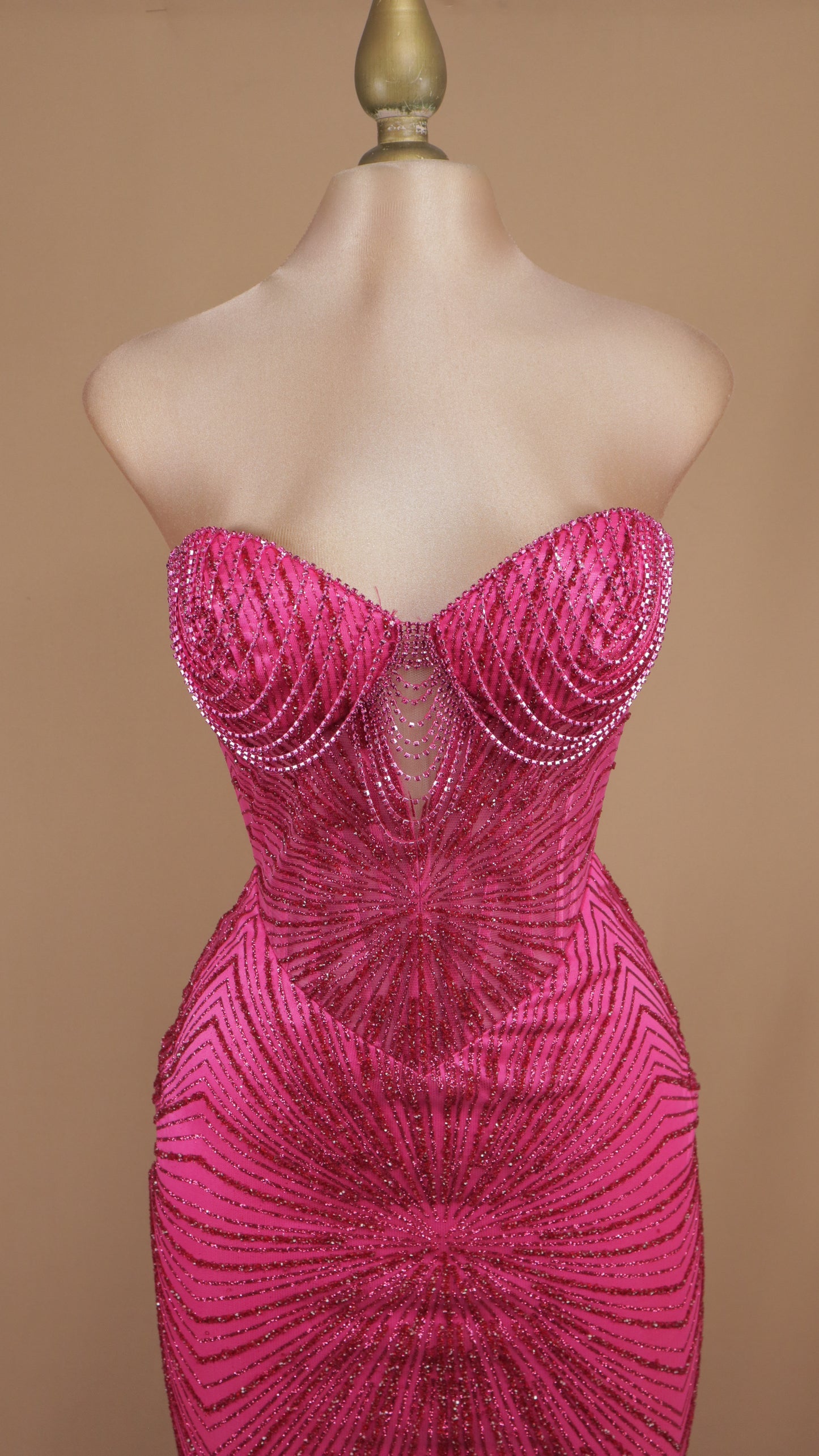 Vestido largo estraple de gala