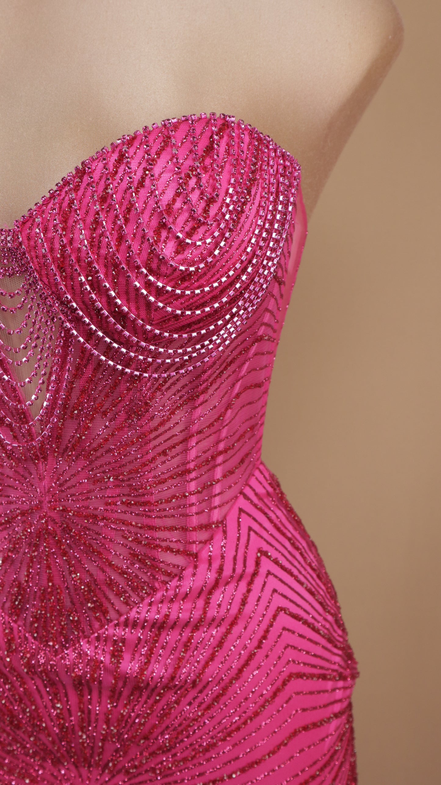 Vestido largo estraple de gala
