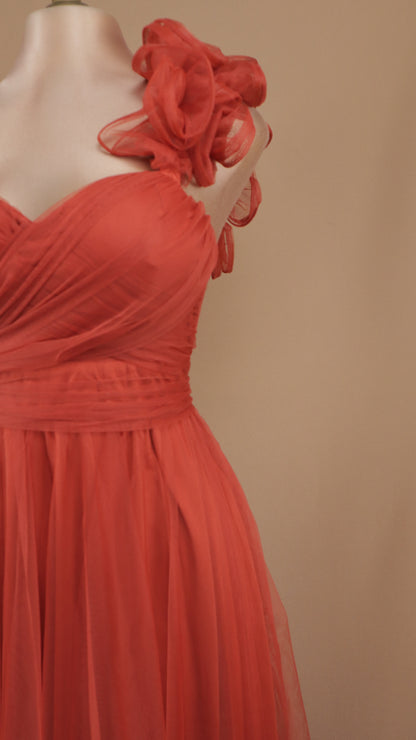 Vestido largo de tul con escote corazón