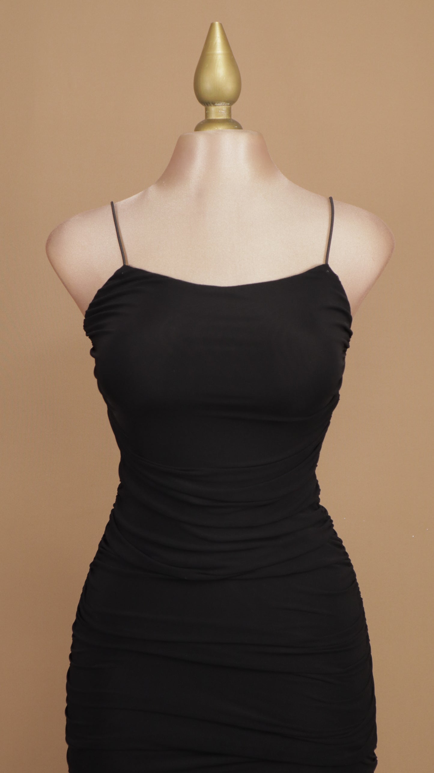 Vestido maxi plisado sensual