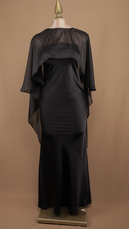 Vestido largo satinado con capa de chiffon