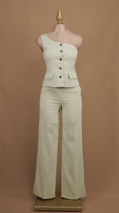 Conjunto de pantalón y saco asimétrico de botones