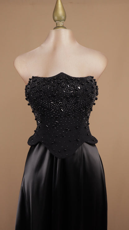 Vestido largo estraple con pedrería