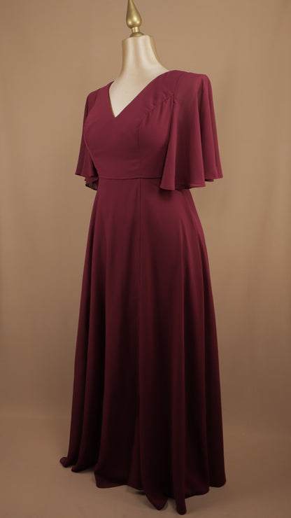 Vestido largo talla extra de chiffon con manga