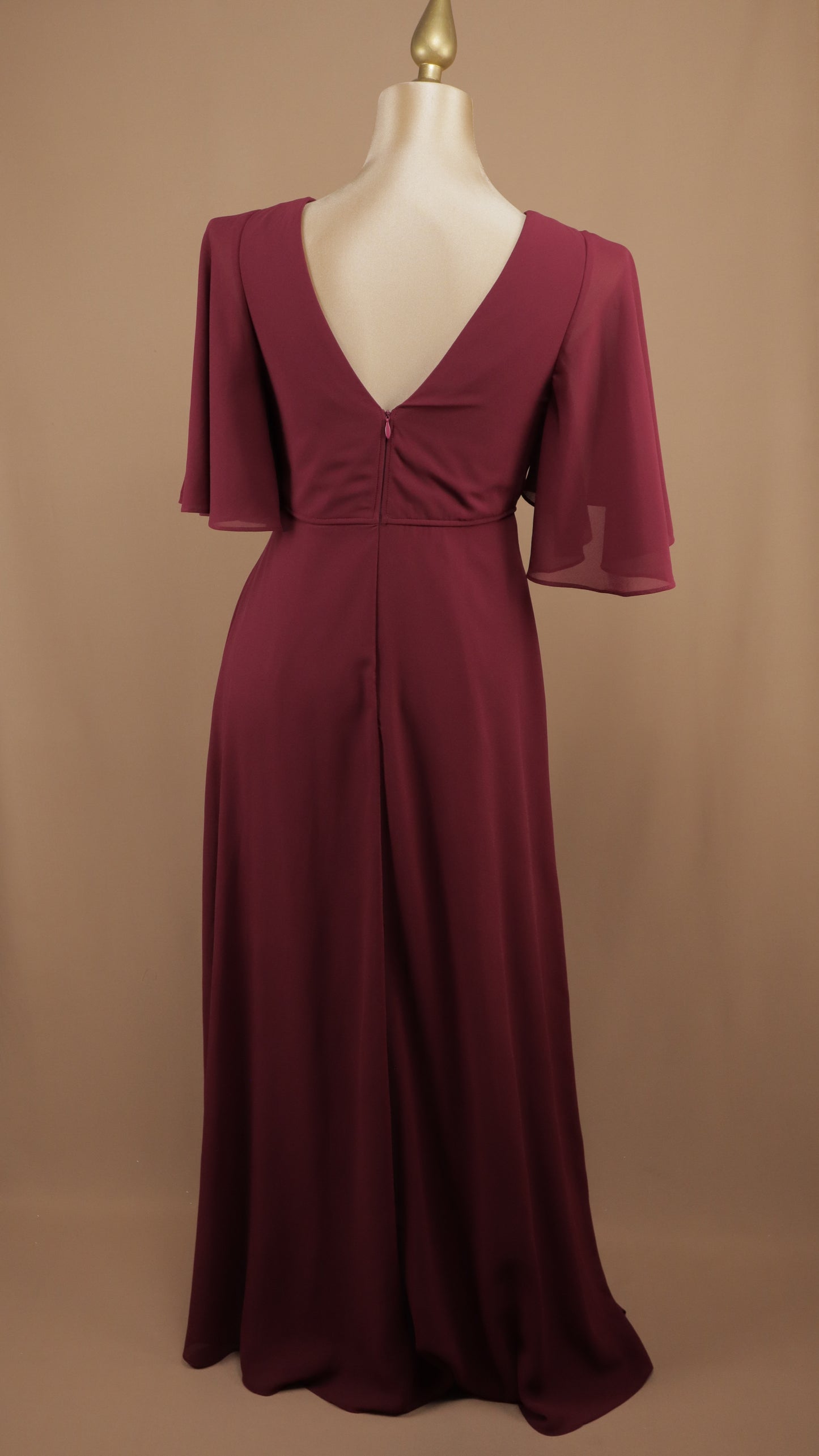 Vestido largo talla extra de chiffon con manga