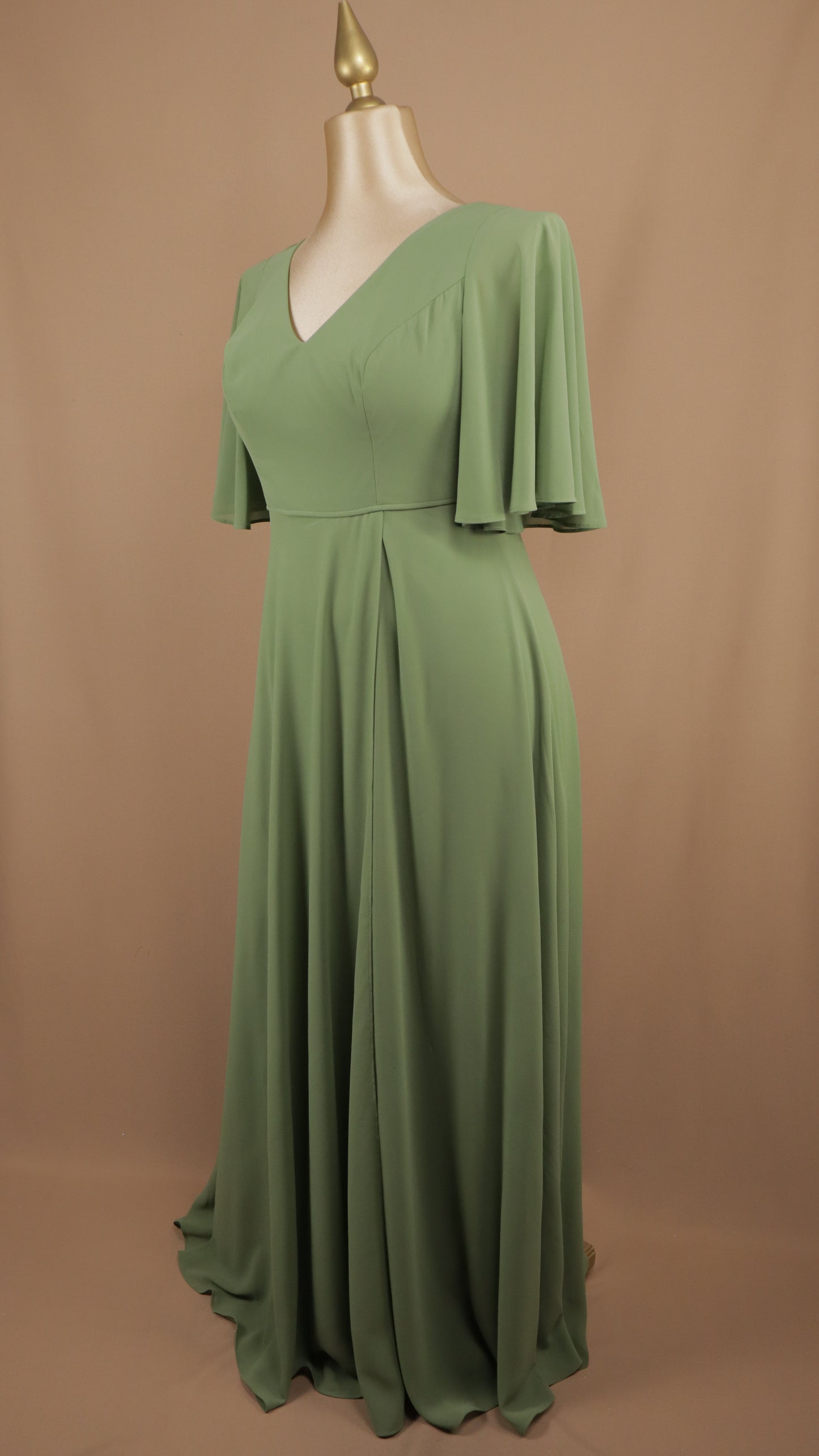 Vestido largo talla extra de chiffon con manga