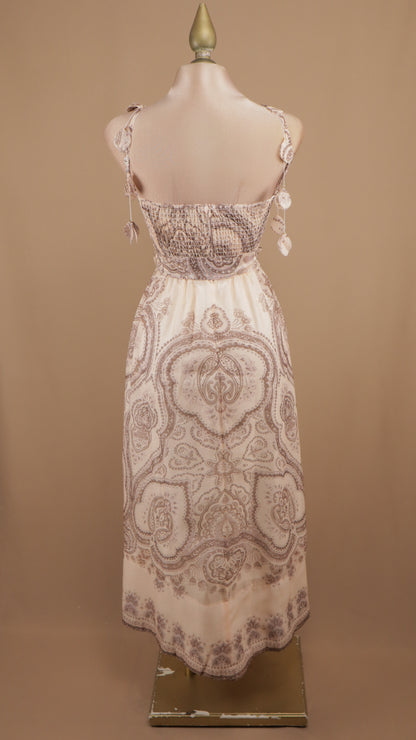 Vestido midi estampado con hojas en 3D en tirantes