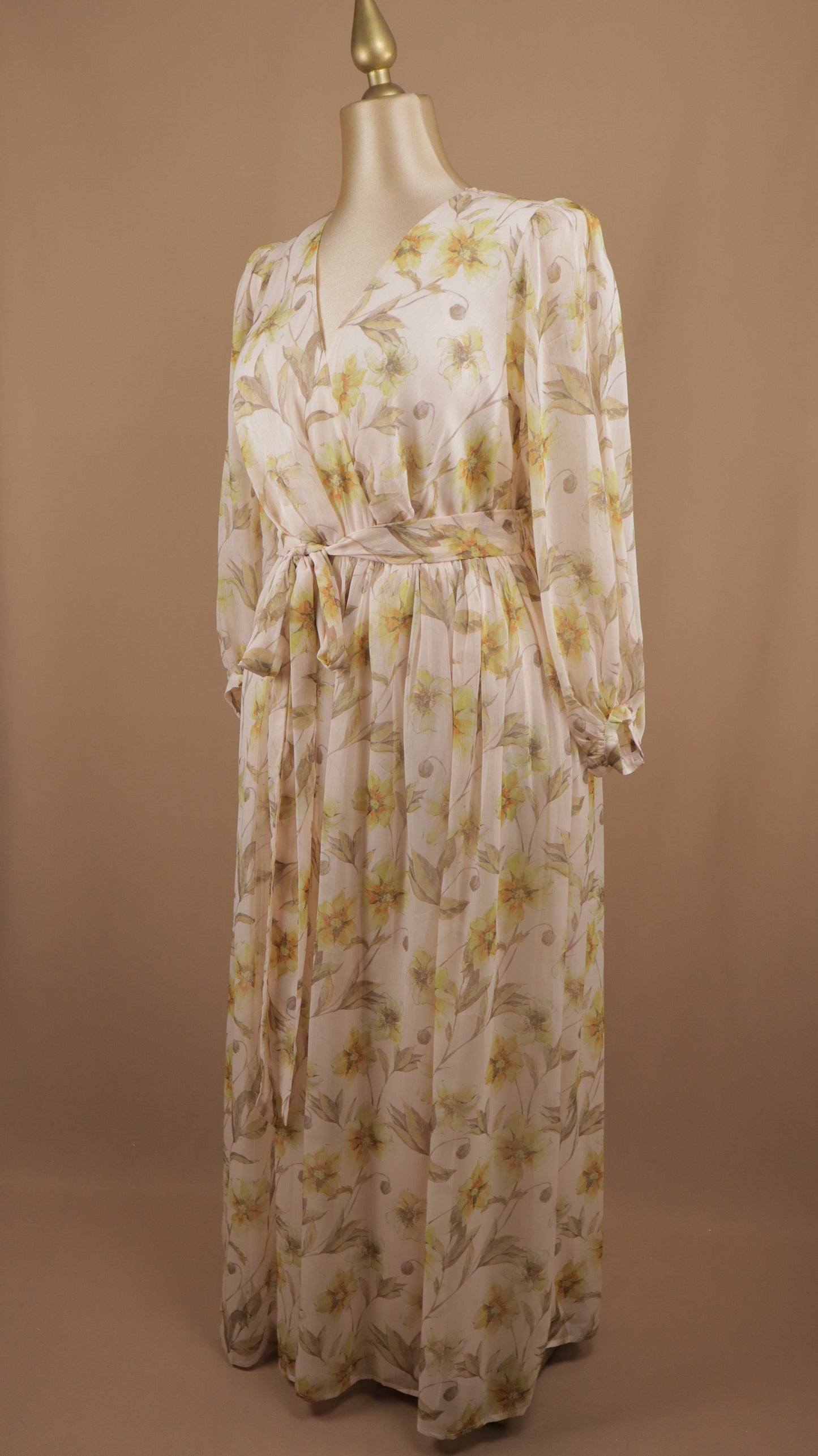 Vestido largo plus, floral