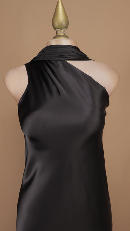 Vestido largo escote asimétrico con estola