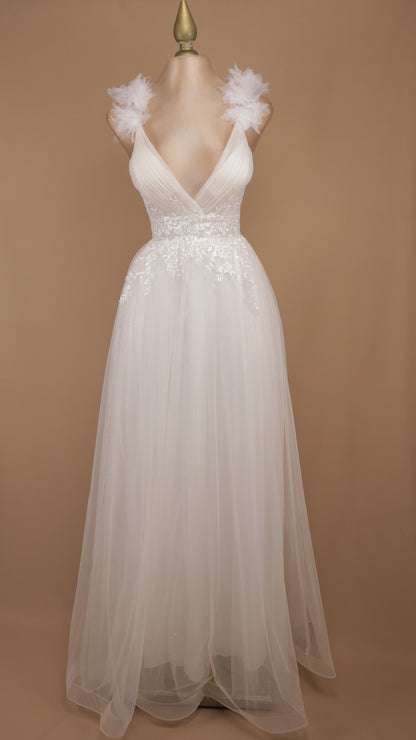 Vestido largo de novia en línea A con escote en V