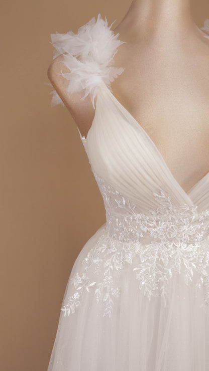 Vestido largo de novia en línea A con escote en V