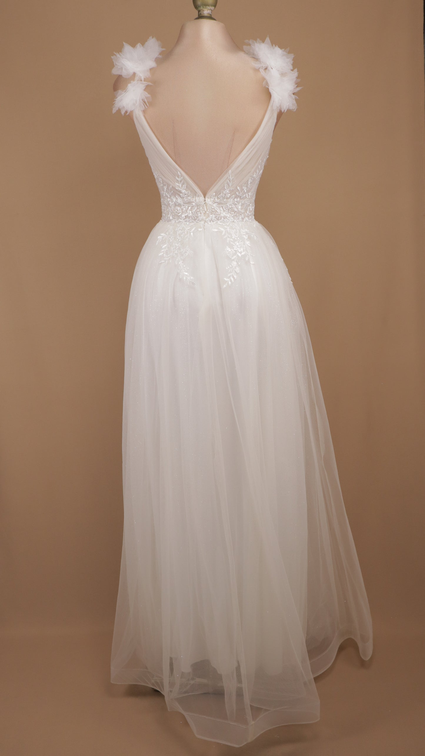 Vestido largo de novia en línea A con escote en V