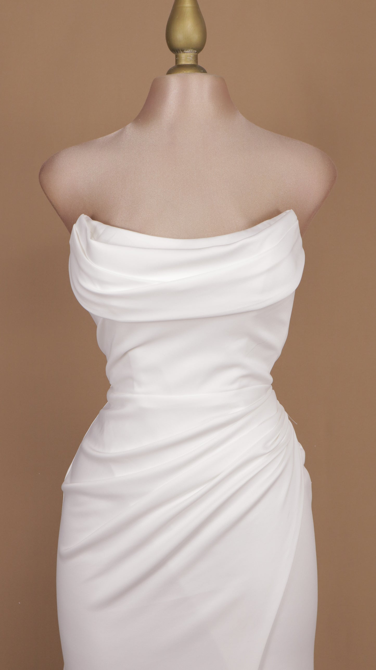 Vestido largo de novia estraple con corset